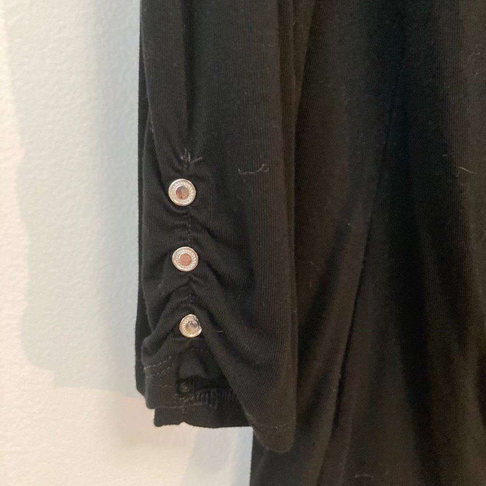 Faux wrap top - Picture 7 of 8